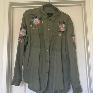 Rails floral button up top